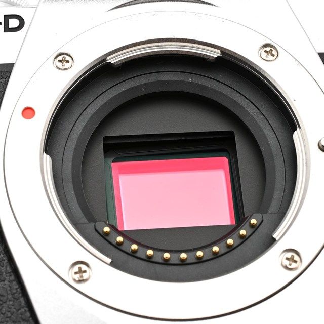 美品＞ OLYMPUS OM-D E-M10 Mark III ボディ シルバー｜ミラーレス一眼