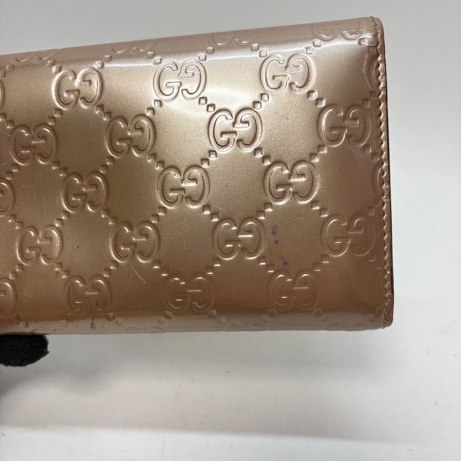 4346 GUCCI グッチ 長財布 GG シマレザー PVC エナメル ピンクベージュ