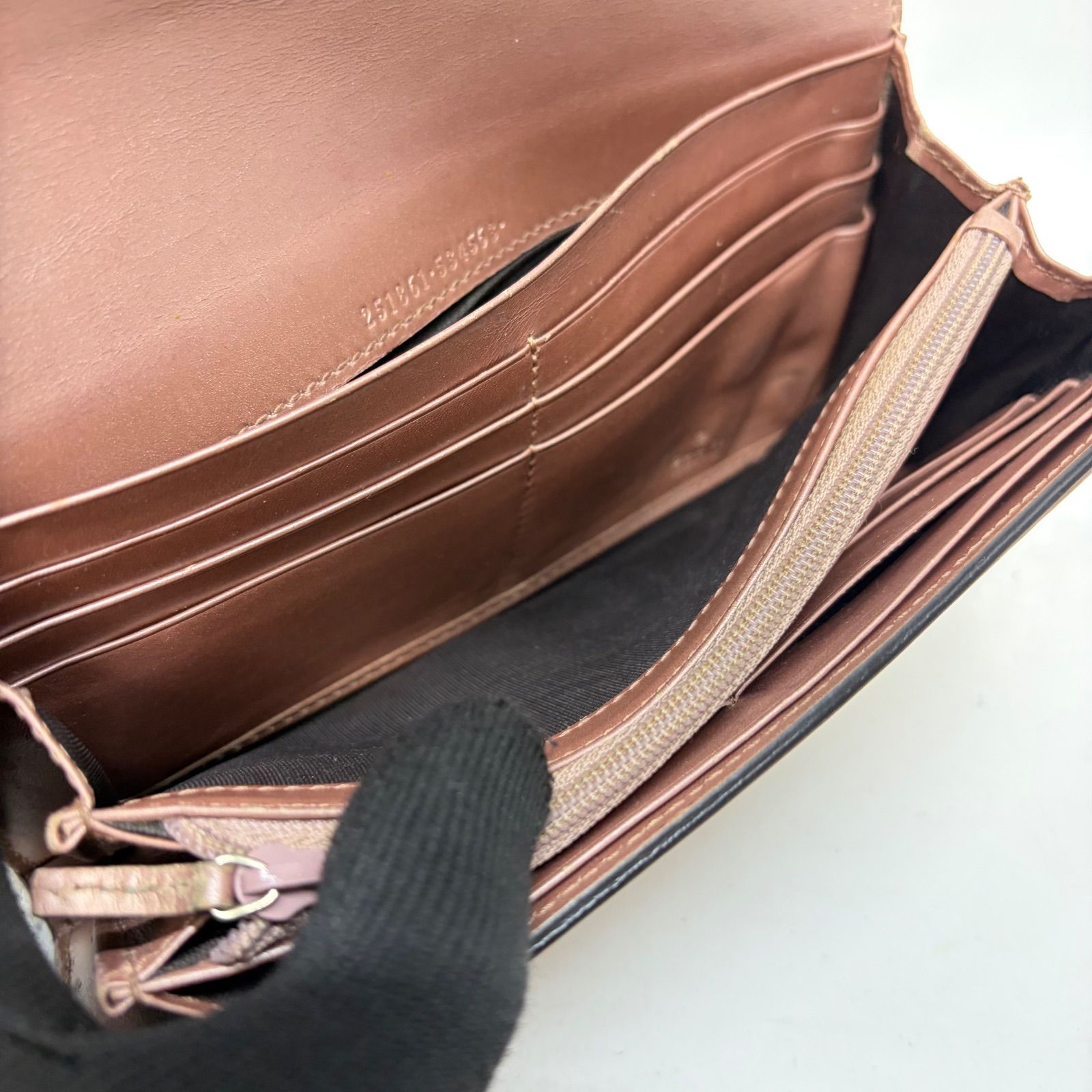 4346 GUCCI グッチ 長財布 GG シマレザー PVC エナメル ピンクベージュ