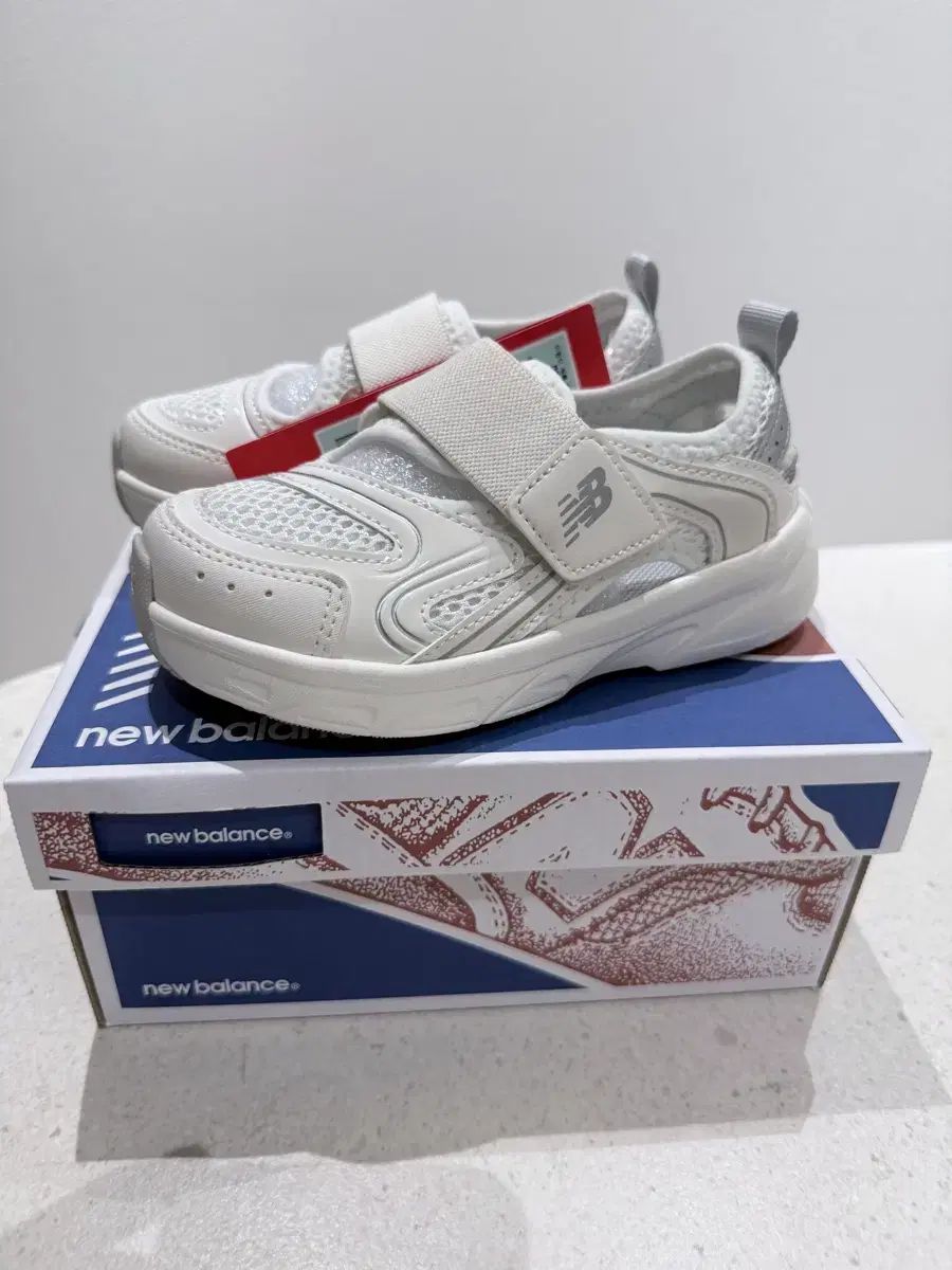(新品) フリーデルX アイボリー 180