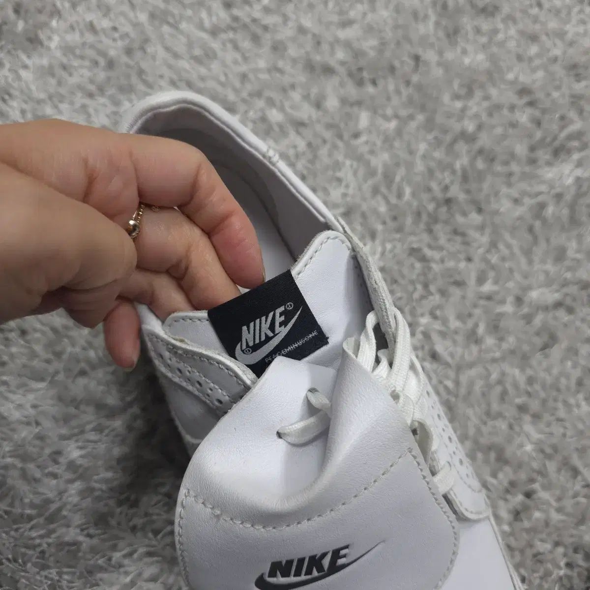 ナイキ ピースマイナスワン クォンド 1 白 245 - メルカリ
