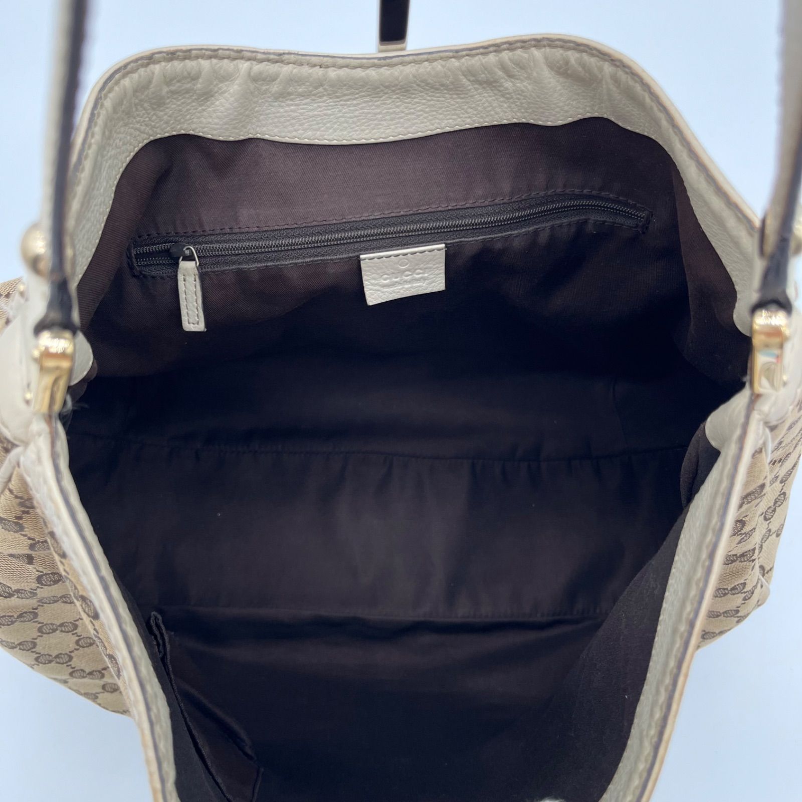 GUCCI グッチ シェリーライン GGキャンバス ゴールドプレート GUCCI グッチ シェリーライン GGキャンバス ゴールドプレート
