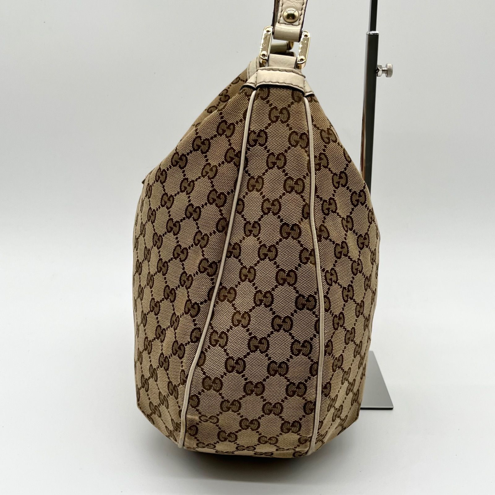 GUCCI グッチ シェリーライン GGキャンバス ゴールドプレート