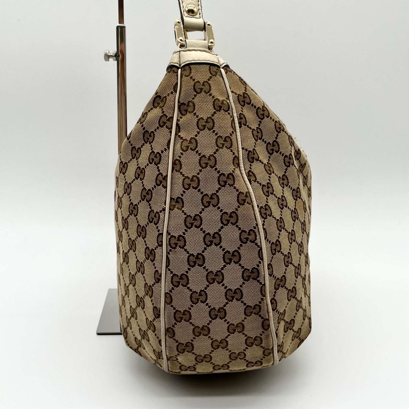 GUCCI グッチ シェリーライン GGキャンバス ゴールドプレート 