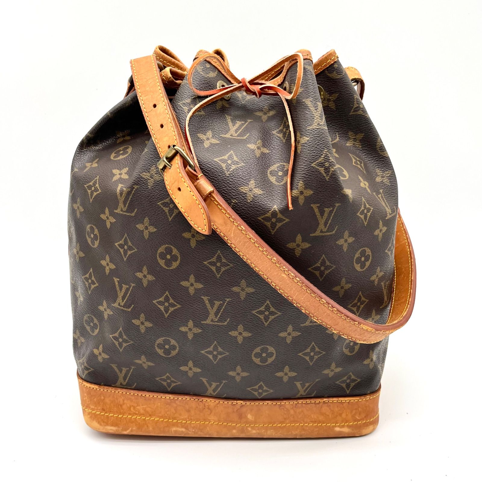 LOUIS VUITTON ルイヴィトン ノエ モノグラム 巾着 ショルダーバッグ M42224