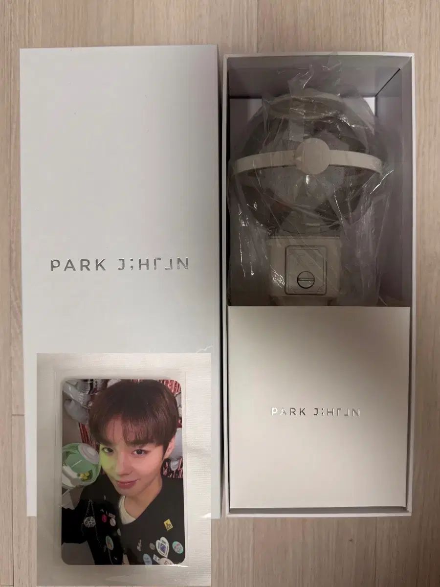 パク・ジフン(PARK JIHOON) ペンライト 뽑봉 新品 + トレカ - メルカリ