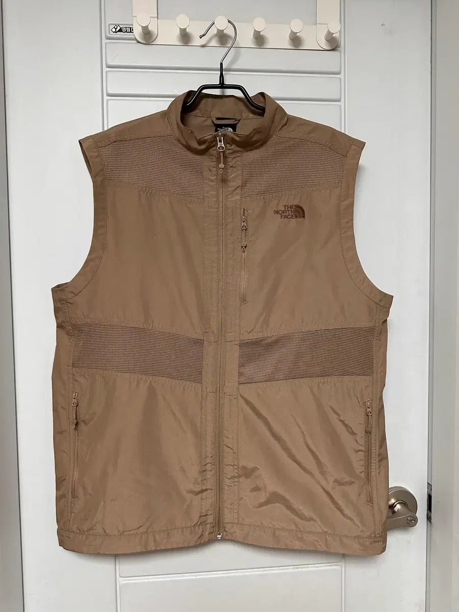 THE NORTH FACE ザノースフェイス ライト ブラウン アウトドア キャンピング ゴルフ 110