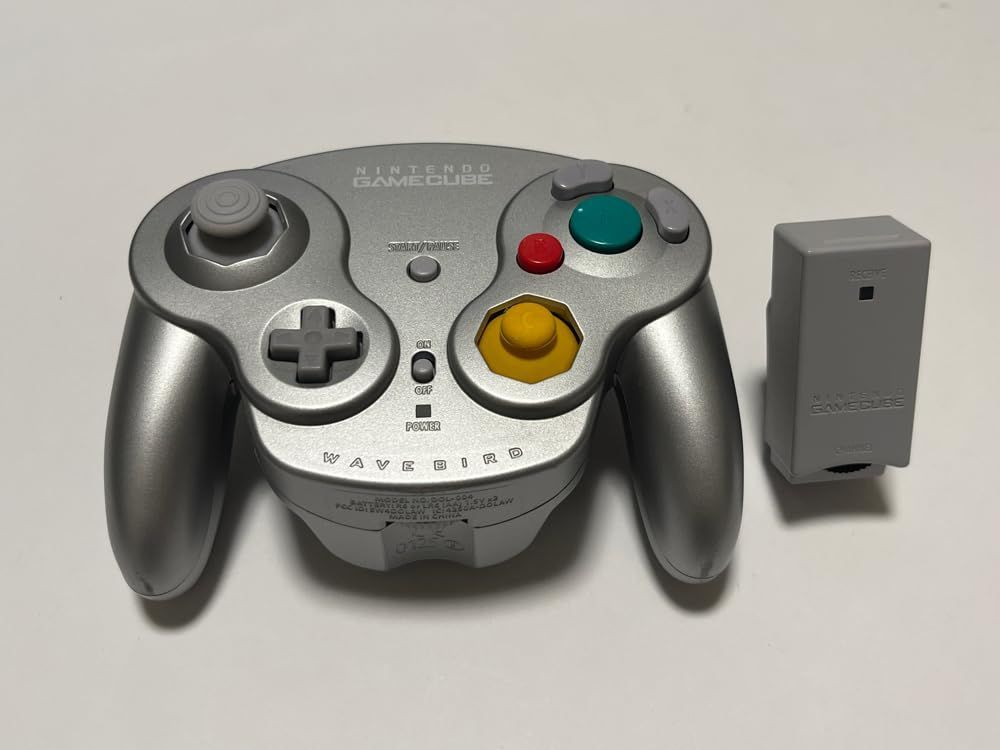 ゲームキューブ用ワイヤレスコントローラ ウェーブバード(シルバー)