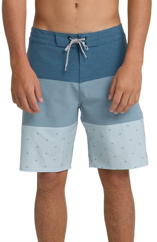 ビラボン メンズ 水着 ハーフパンツ・ショーツ ショートパンツ Billabong Tribong LT Board Shorts Blue Fog ブルー