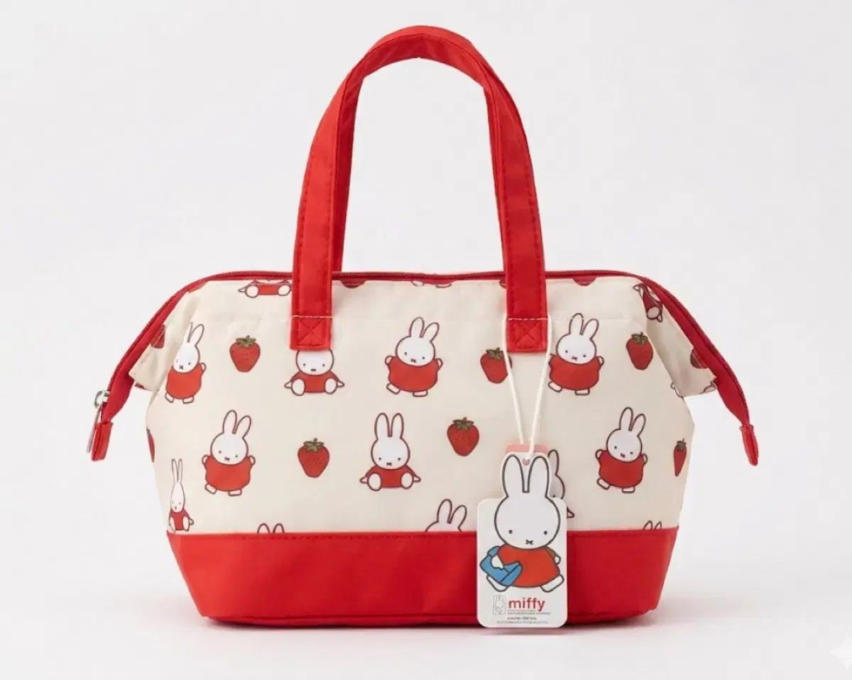 未開封新品) ミッフィー いちご 保冷バッグ / ランチ トートバッグ 出品