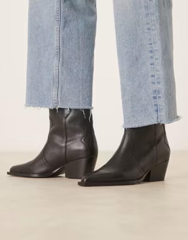 フリーピープル レディース シューズ ブーツ・レインブーツ レザー ヒール Free People low heeleather cowboy boots BLACK LEATHER ブラック