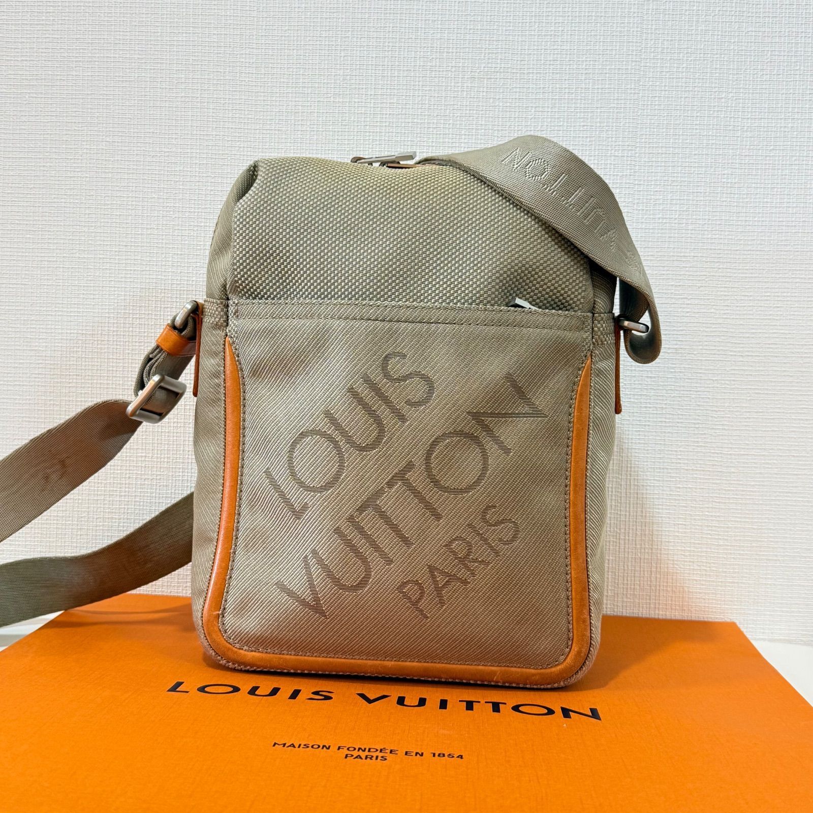 LOUIS VUITTONルイヴィトンダミエジェアンミニシタダンショルダー 