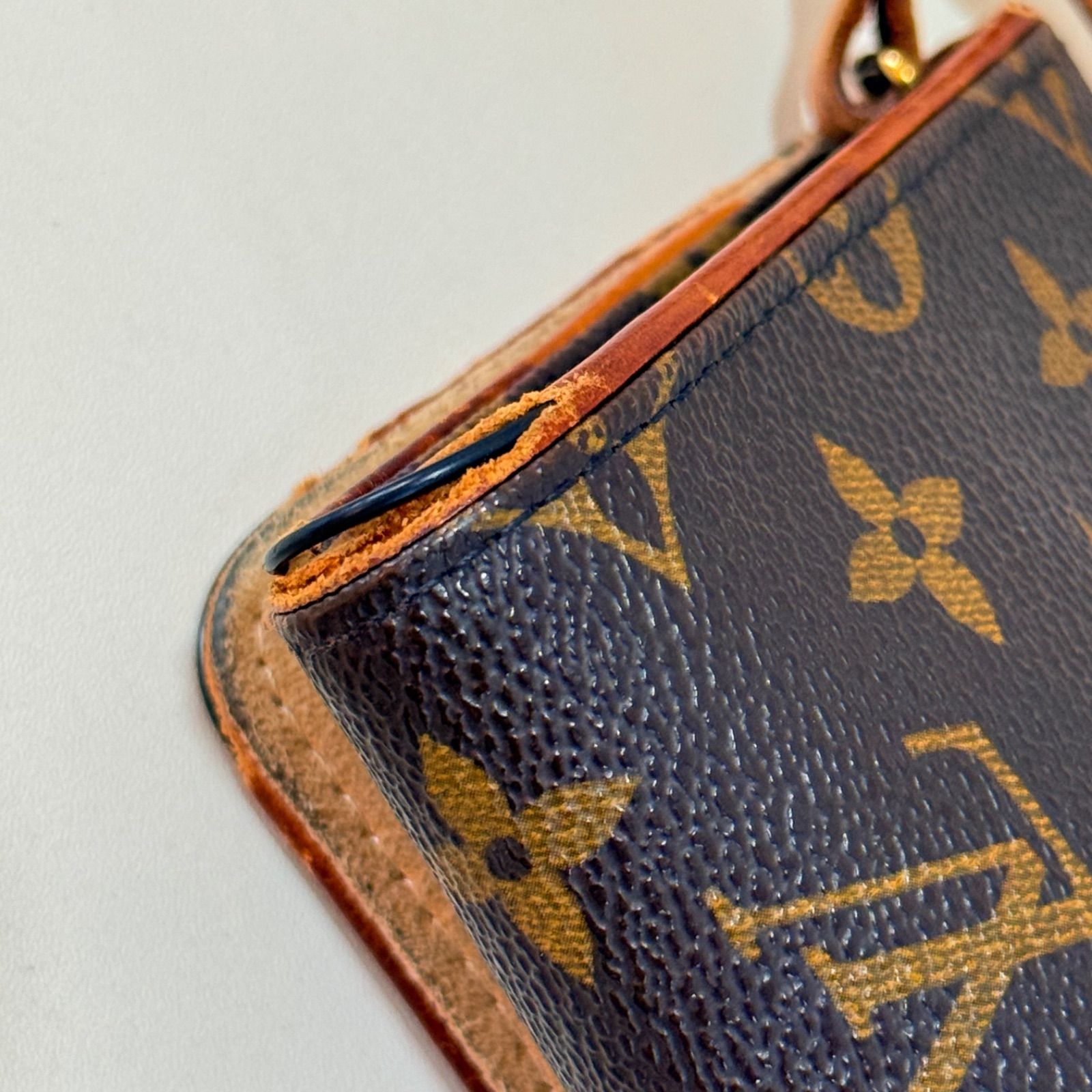 LOUIS VUITTON ルイヴィトン ポシェットツインPM モノグラム - メルカリ