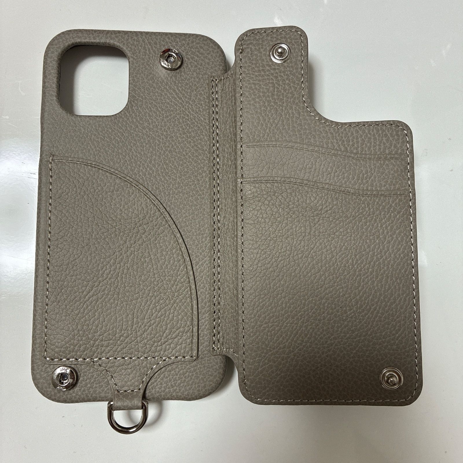 新品】DEMIU iPhone12/12PRO POCHE ベージュ - メルカリ