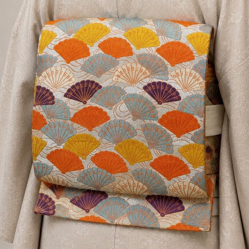 アンティーク名古屋帯　扇子の刺繍　大正ロマン　正絹　上質　金駒刺繍　No8-26 J794 アンティーク 名古屋帯 九寸 唐織 金銀糸 扇子 正絹 和装 和服