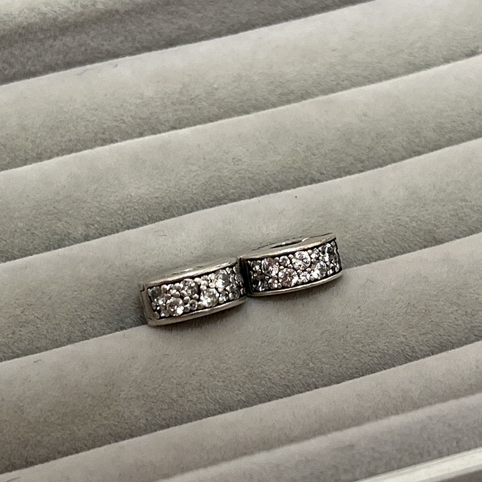 Pandora パンドラ Clear pave Clip Charm クリップチャーム 2個 - メルカリ