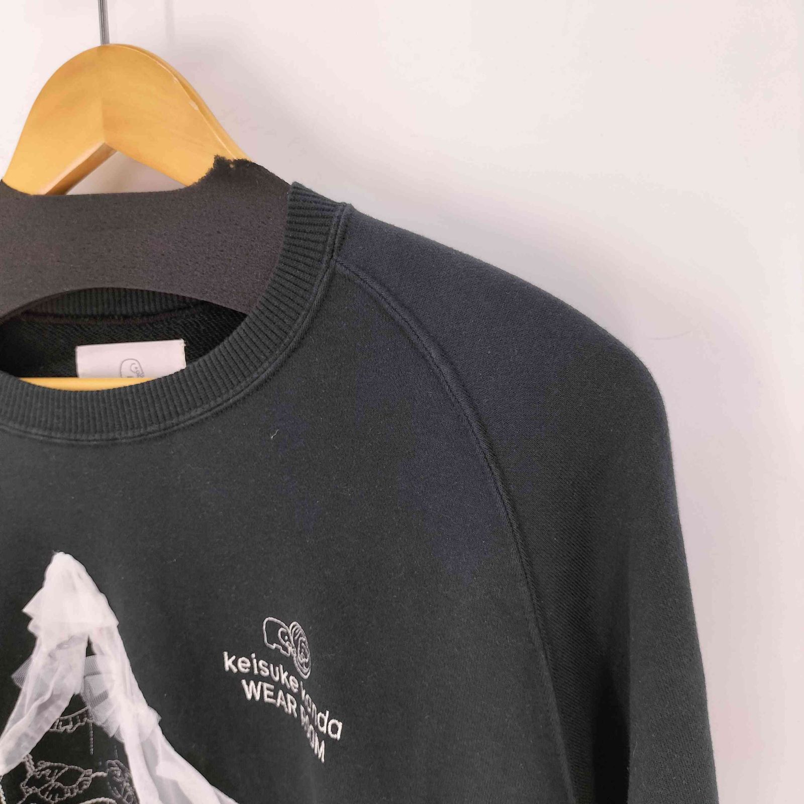 keisuke kanda バレエスタジオのトレーナー スウェット ケイスケカンダ keisuke kanda 刺繍ロゴ レース装飾 クルーネック