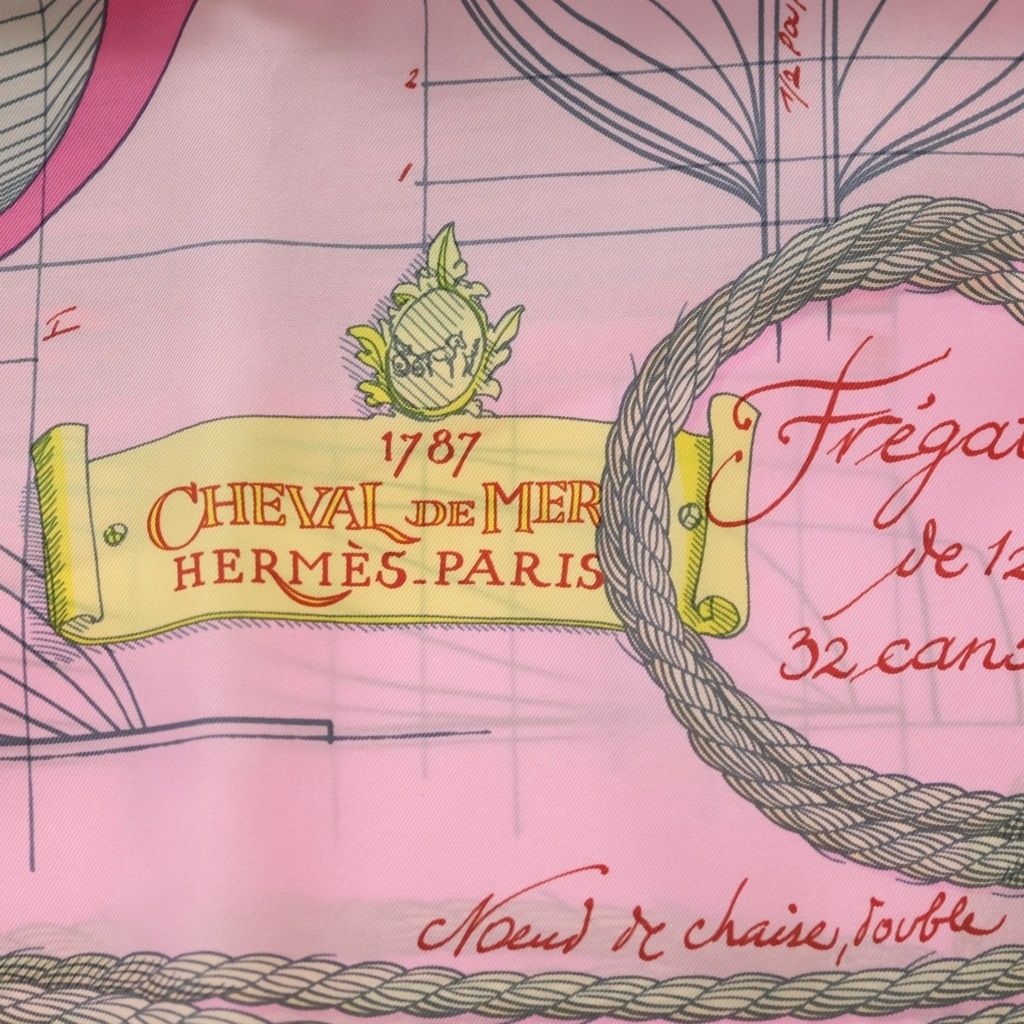 HERMES (エルメス) カレ90 CHEVAL DE MER シルクスカーフ ピンク