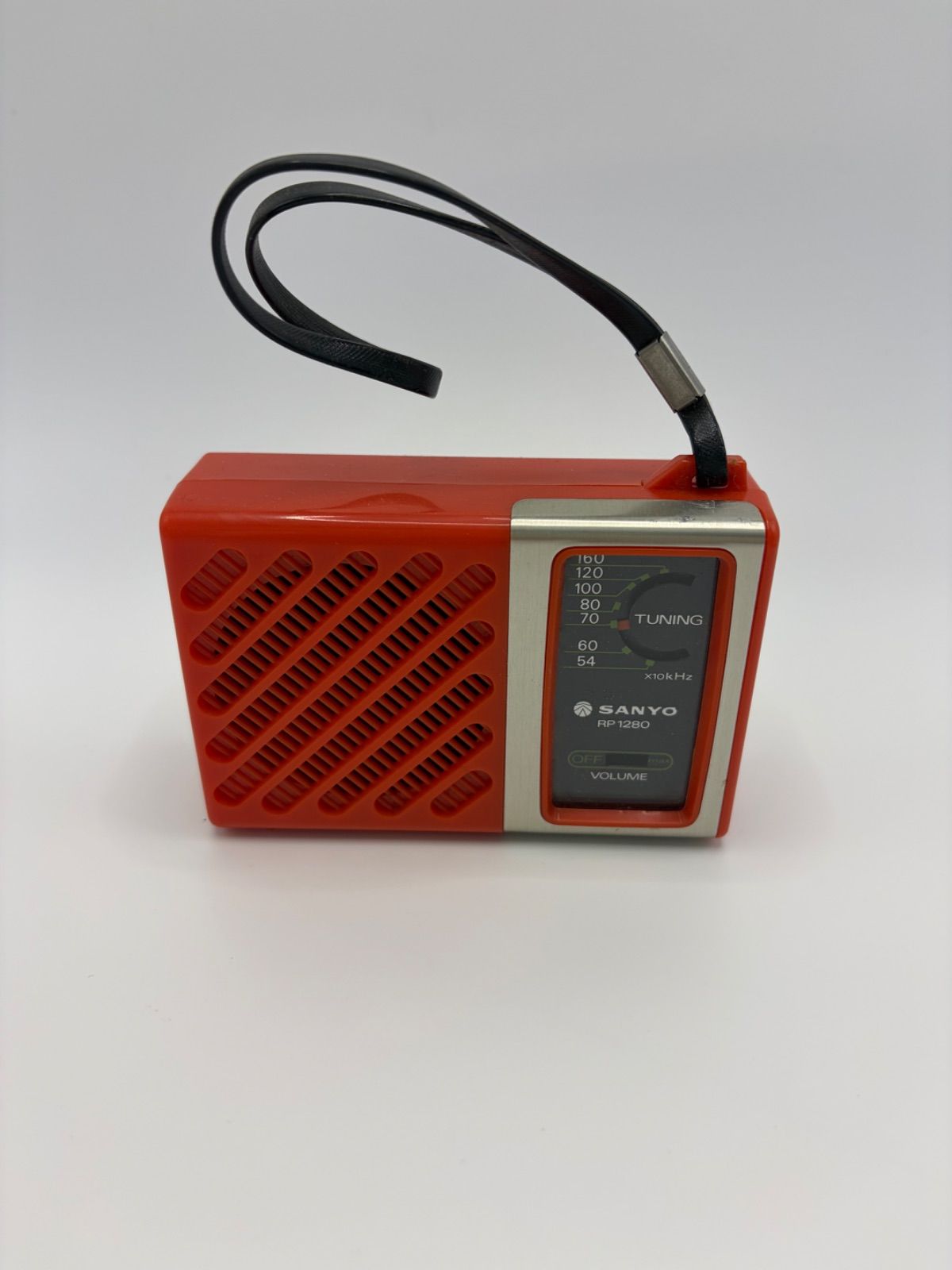 ジャンク品】SANYO ポータブルラジオ RP-1280R - メルカリ