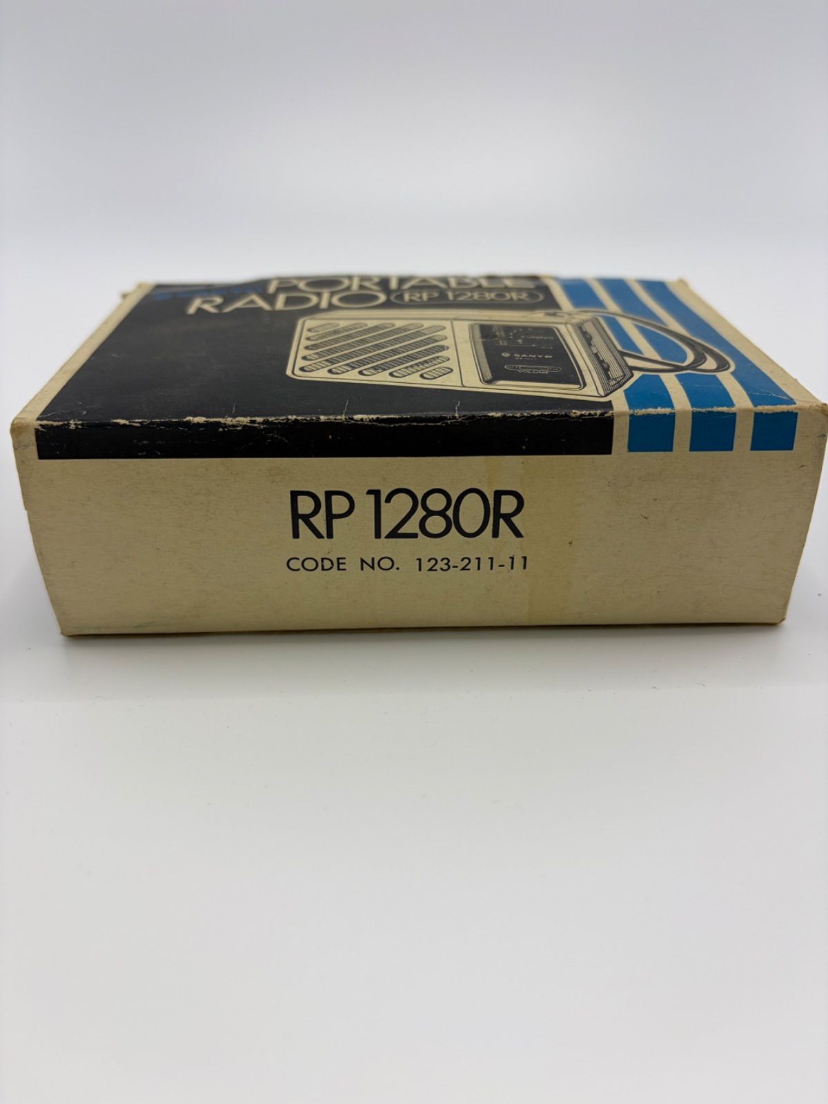 ジャンク品】SANYO ポータブルラジオ RP-1280R - メルカリ