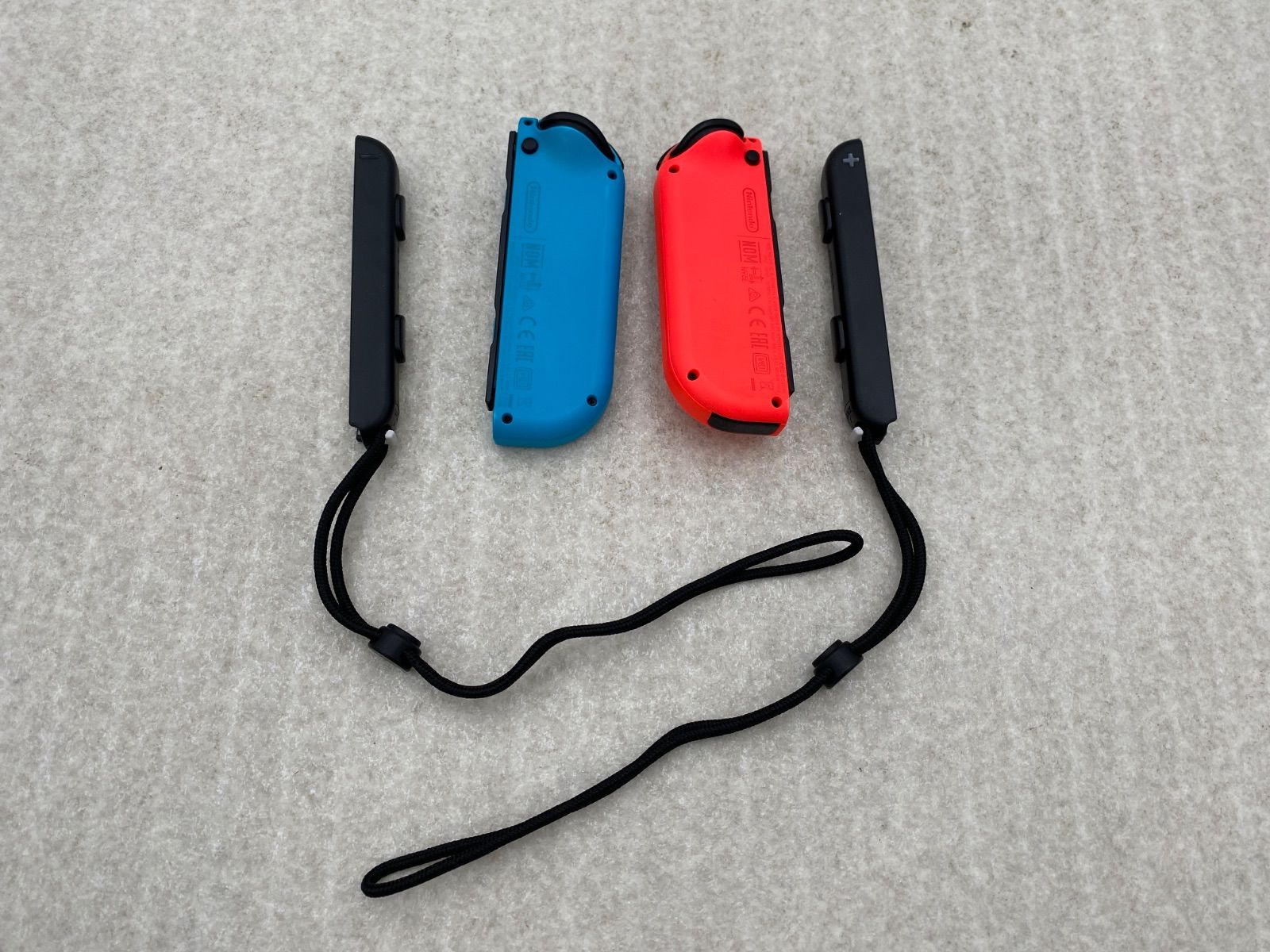 ◇Nintendo Switch Joy－Con（L） ネオンブルー／（R） ネオンレッド