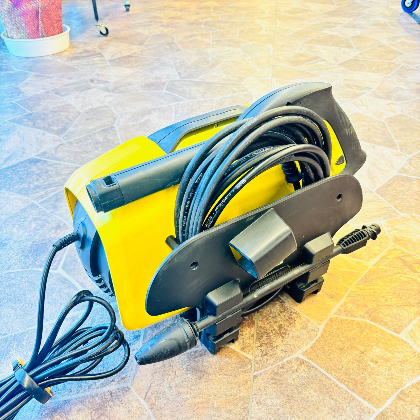◇ケルヒャー(KARCHER) 高圧洗浄機 K2 サイレント 【中古】 【越谷店