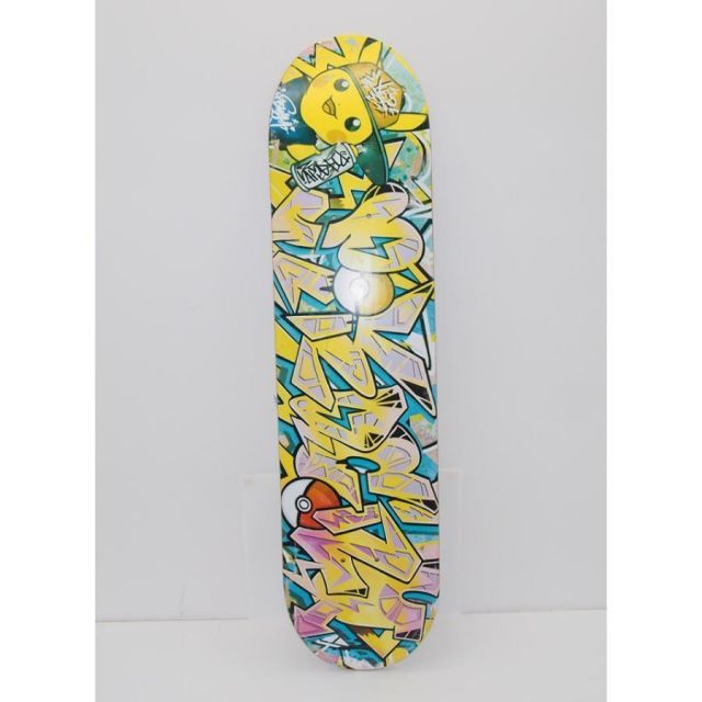 ポケモンセンター シブヤ限定 Graffiti Art スケートボードデッキ(ピカチュウ) ∴WS2733