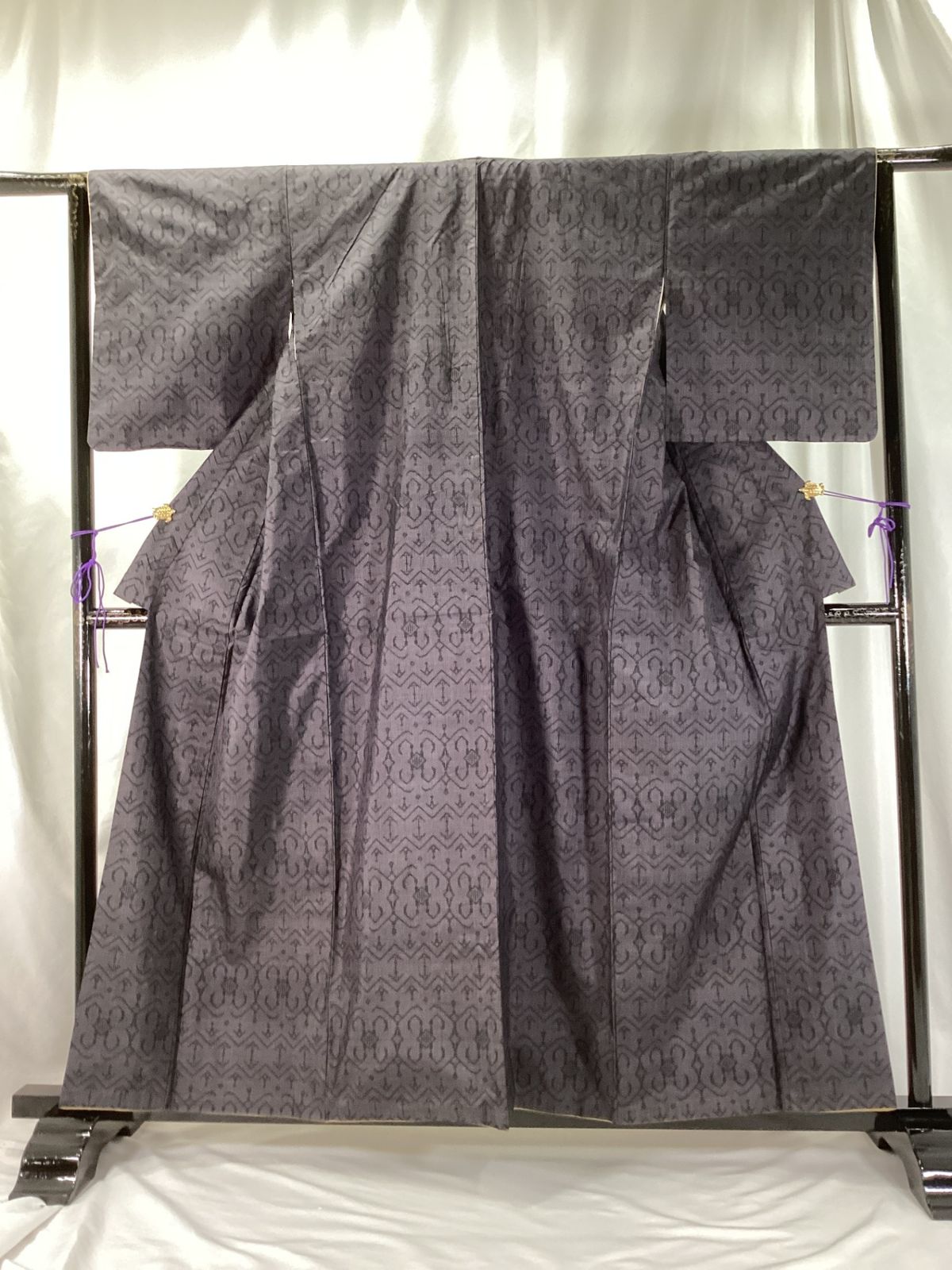 大島紬/正絹/紫/仕立上がり/適応身長145～151㎝/12607 - メルカリ