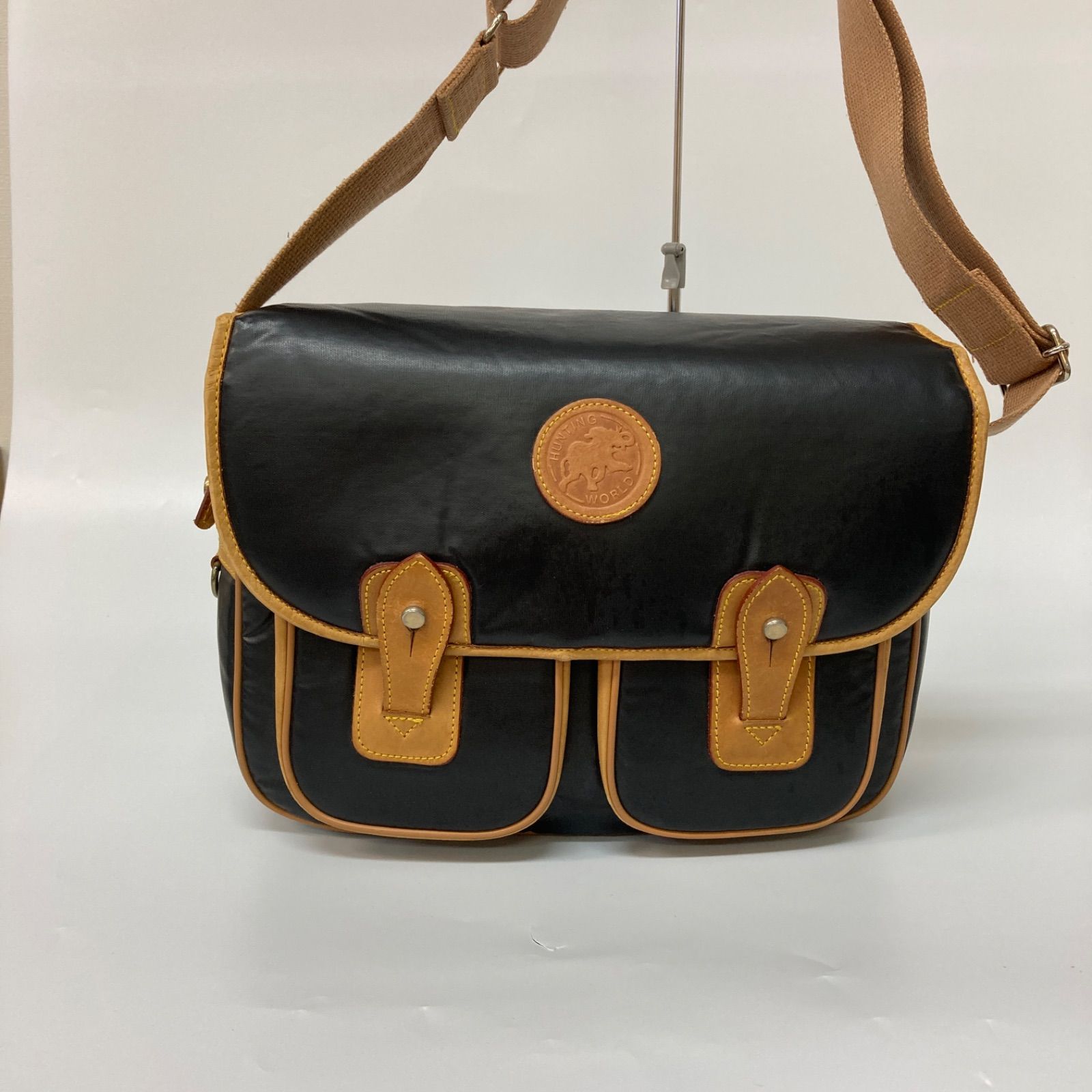 【美品】 HUNTING WORLD ハンティングワールド ショルダーバッグ HUNTING WORLD ハンティングワールド 鞄 バッグ ショルダーバッグ