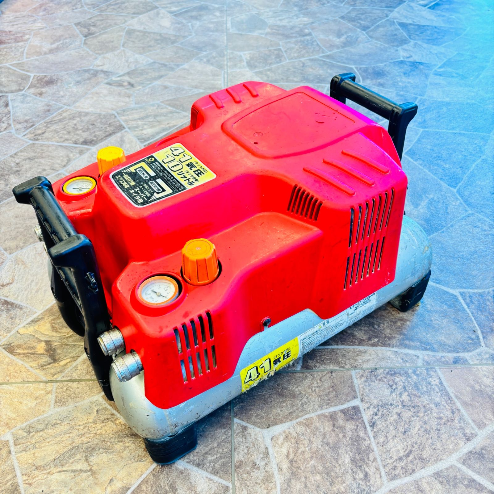 ◇マックス(MAX) エアコンプレッサー AK-HL1210E 【中古】 【越谷店 