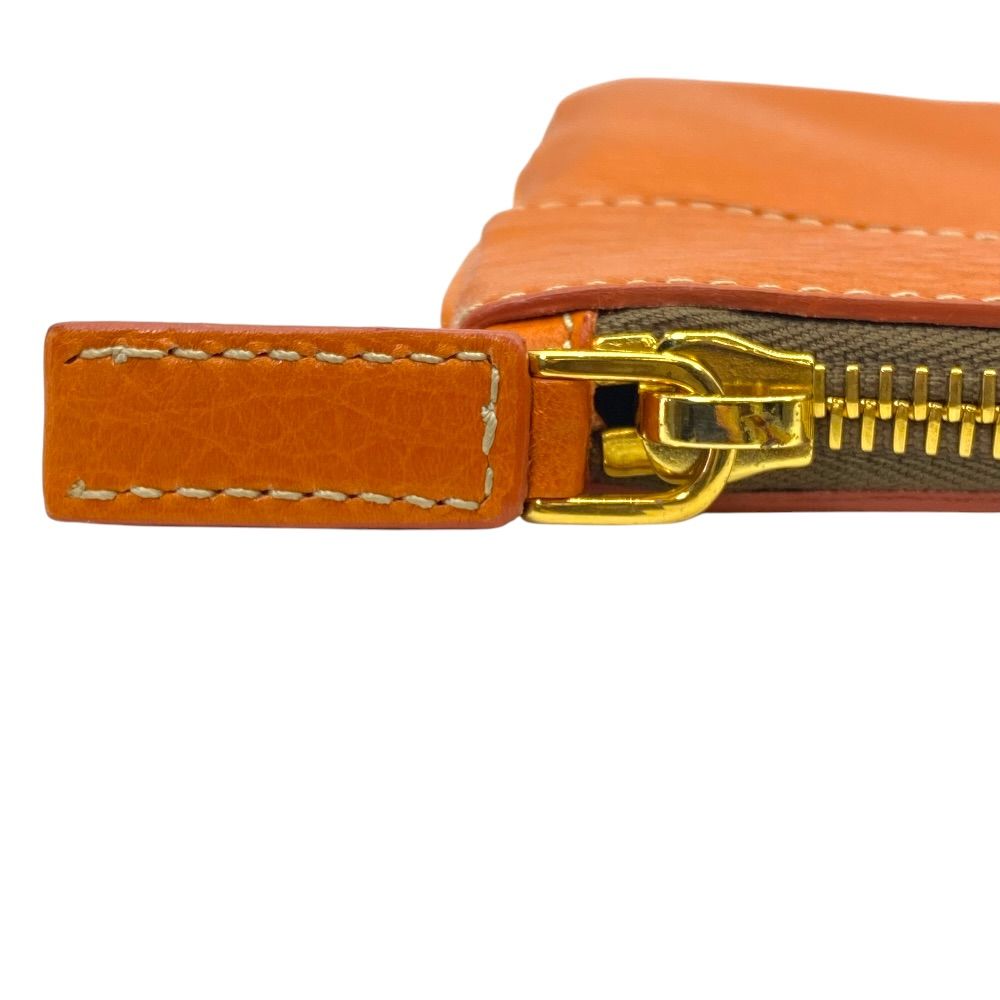 美品 PRADA プラダ クラッチバッグ ポーチ 小物入れ レザー PAPAYA