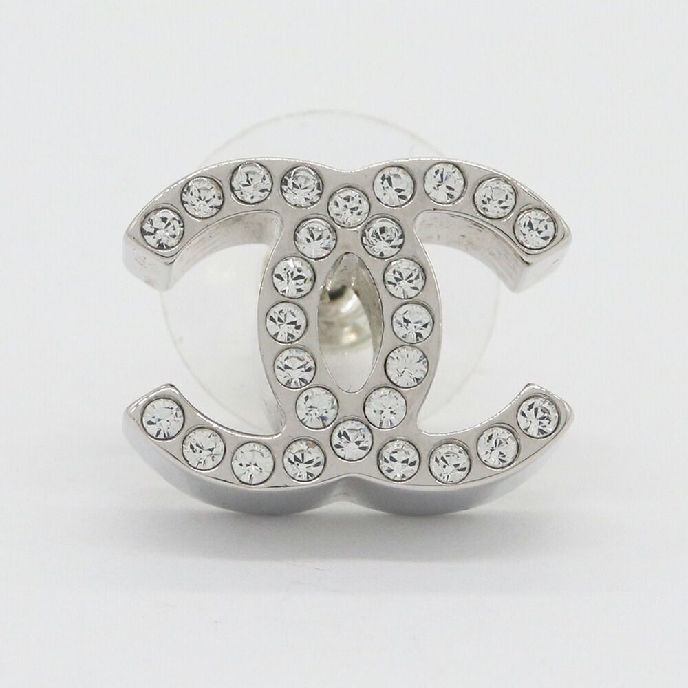 CHANEL シャネル ピアス  ココマーク/スクエア/メタル/  コメ片耳のみ03A   シルバーカラー レディース / 240001168155 CHANEL シャネル ピアス ココマーク/スクエア/メタル/ コメ片耳のみ03A