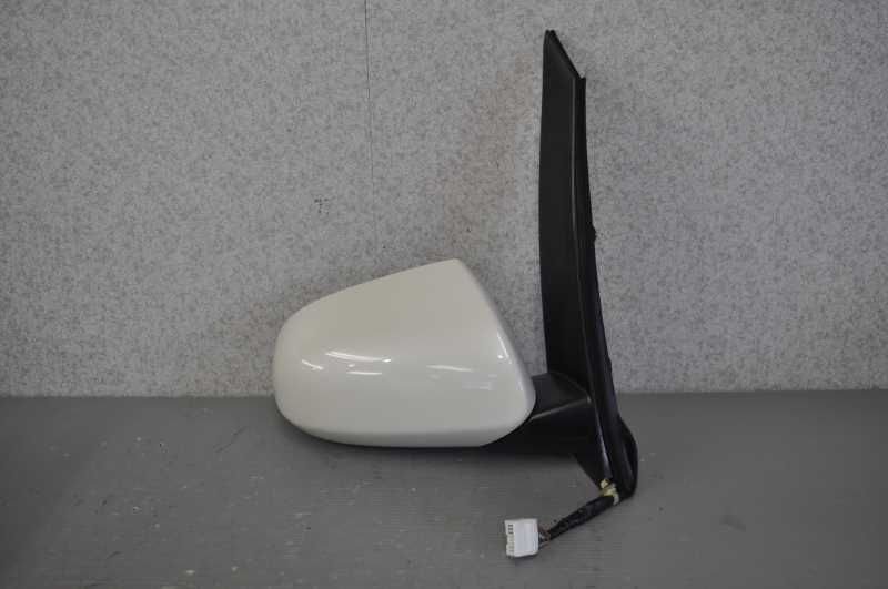 中古】プレオプラス DBA-LA310F 左テールランプ 81560B2600 自社品番