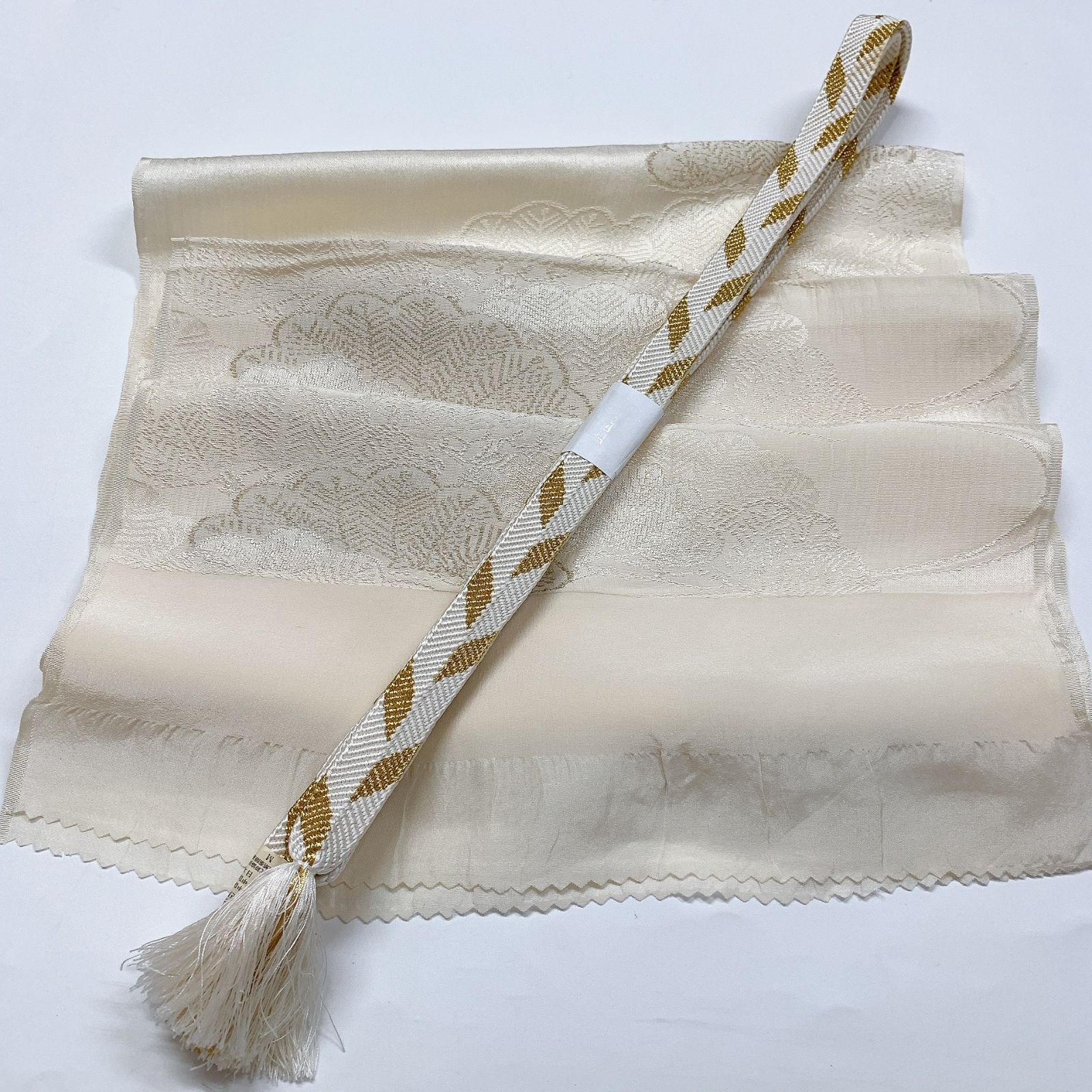 ［7980］帯締め 帯揚げ セット 松流水文様 金糸 正絹 着物 帯絞め