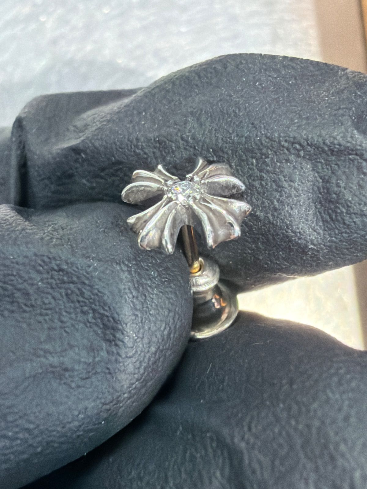 未使用 CHROME HEARTS クロムハーツ CH プラス 1Pダイヤモンド スタッド ピアス 未使用 CHROME HEARTS クロムハーツ CH プラス 1Pダイヤモンド スタッド ピアス