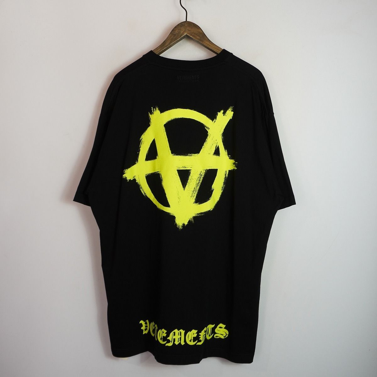 正規 美品 VETEMENTS ヴェトモン Double Anarchy Logo Tee UA52TR490Y 