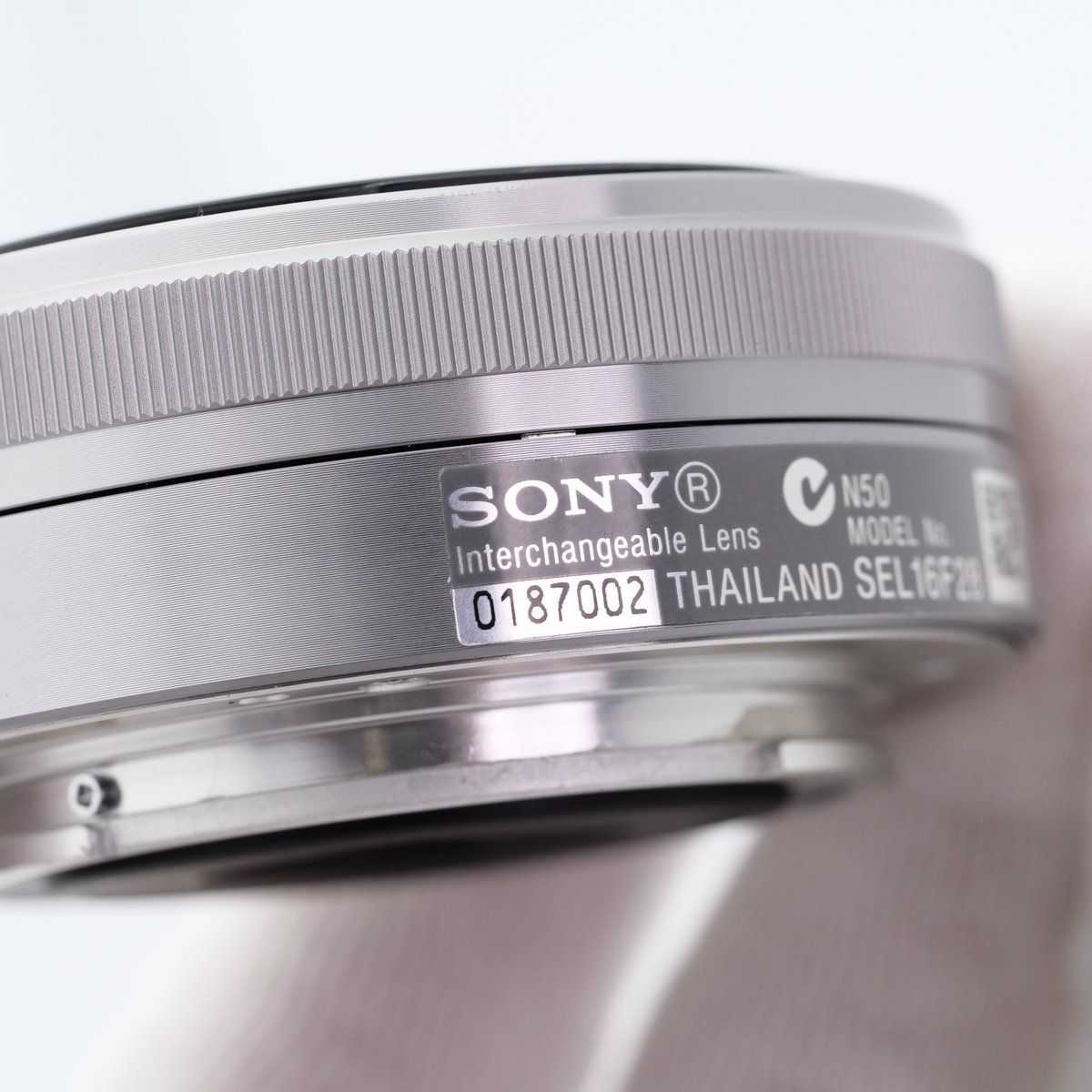 SONY E 16mm F2.8 SEL16F28 レンズ ソニー Eマウント - メルカリ