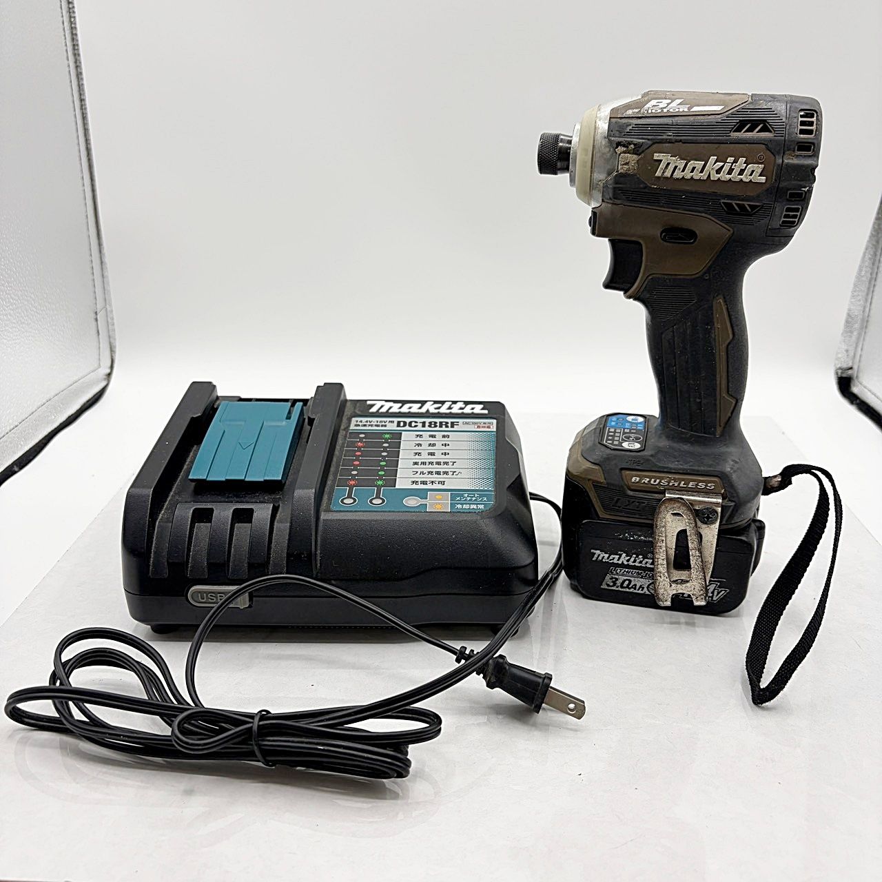 makita TD161D 14.4V 充電式インパクトドライバー ブラウン バッテリー×1 充電器付き マキタ