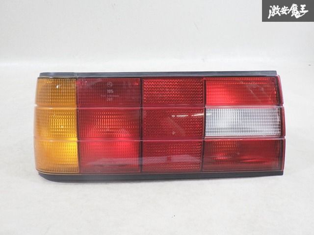 【ストア出品】 BMW 純正 E30 3シリーズ 320i 後期 テールライト テールランプ 左 左側 助手席側 1385379 即納 棚8-4