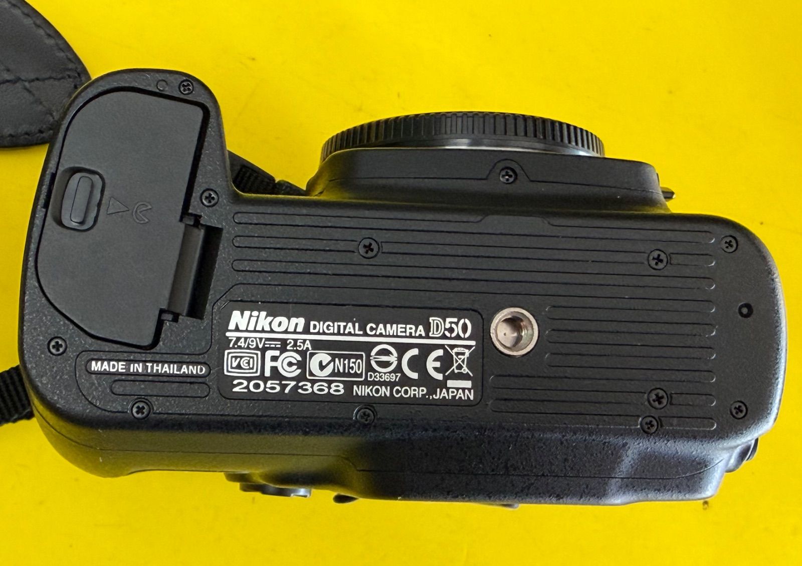 Nikon D50 ダブルズームキット + 吉田カバン Nikonコラボトートバッグ 