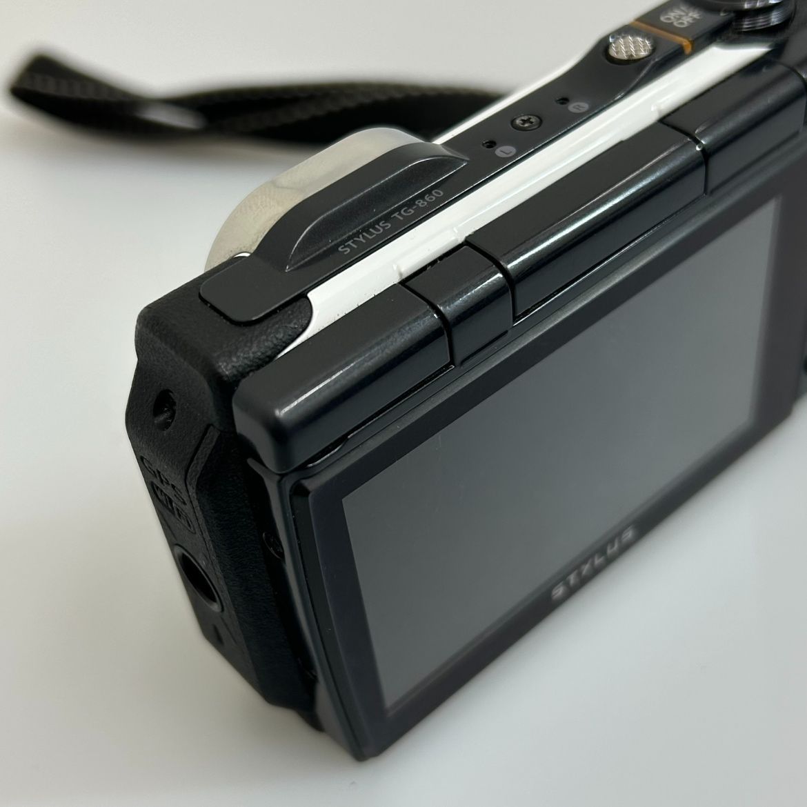 OLYMPUS　デジタルカメラ　STYLUS TG-860 Tough