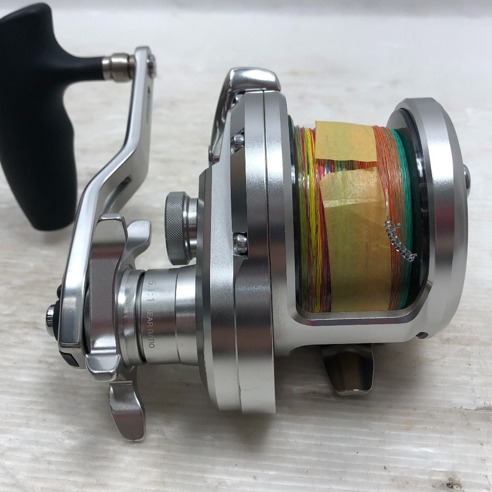 新品未使用 オシアジガー4000 OCEA JIGGER SHIMANO シマノ OCEA JIGGER 20オシアジガー 4000HG 両軸リール やや傷