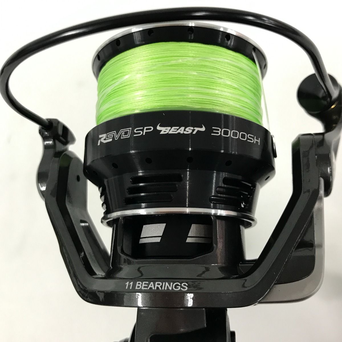 リール Abu Garcia REVO SP BEAST 3000SH Abu Garcia アブガルシア スピニングリール 箱付 REVO SP BEAST 3000SH
