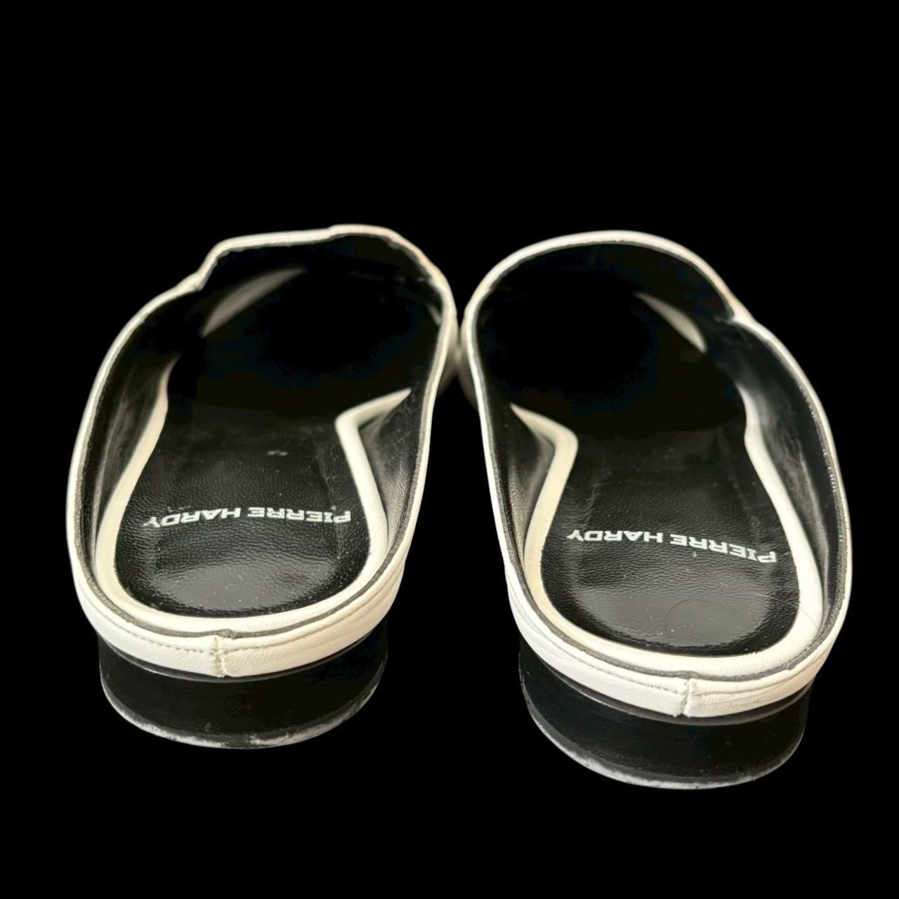PIERRE HARDY ピエールハーディ KC07-36 定価85,000 牛革 36 - メルカリ