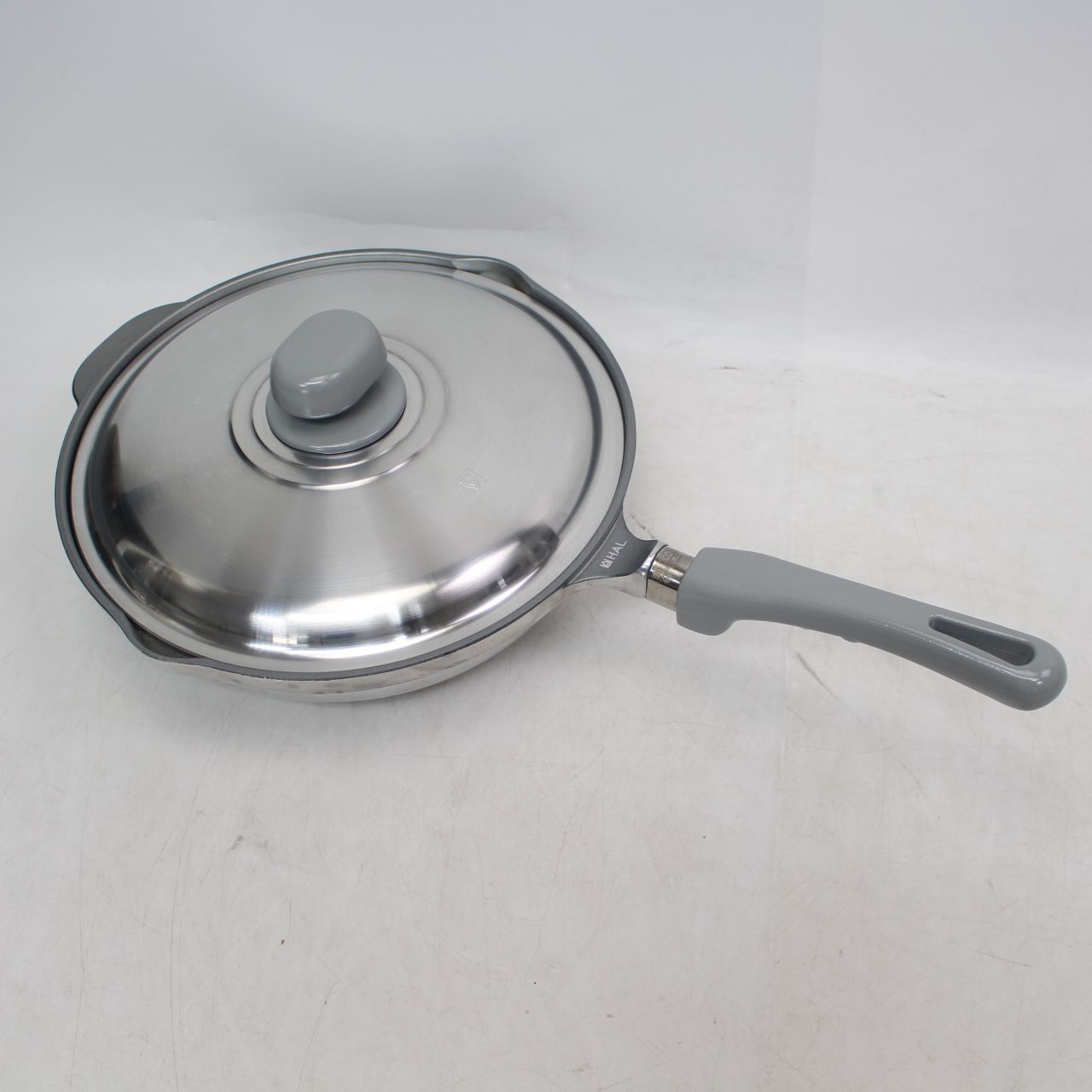 ムスイ片手鍋　フライパン　26㎝ 【未使用品】 053)【美品】HALムスイ フライパン サイズ:26cm HAL万能無水鍋 - メルカリ