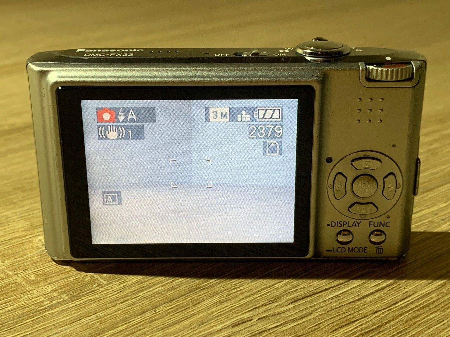0694 Panasonic Lumix DMC-FX33 シルバー デジカメ 【ネ】 - メルカリ