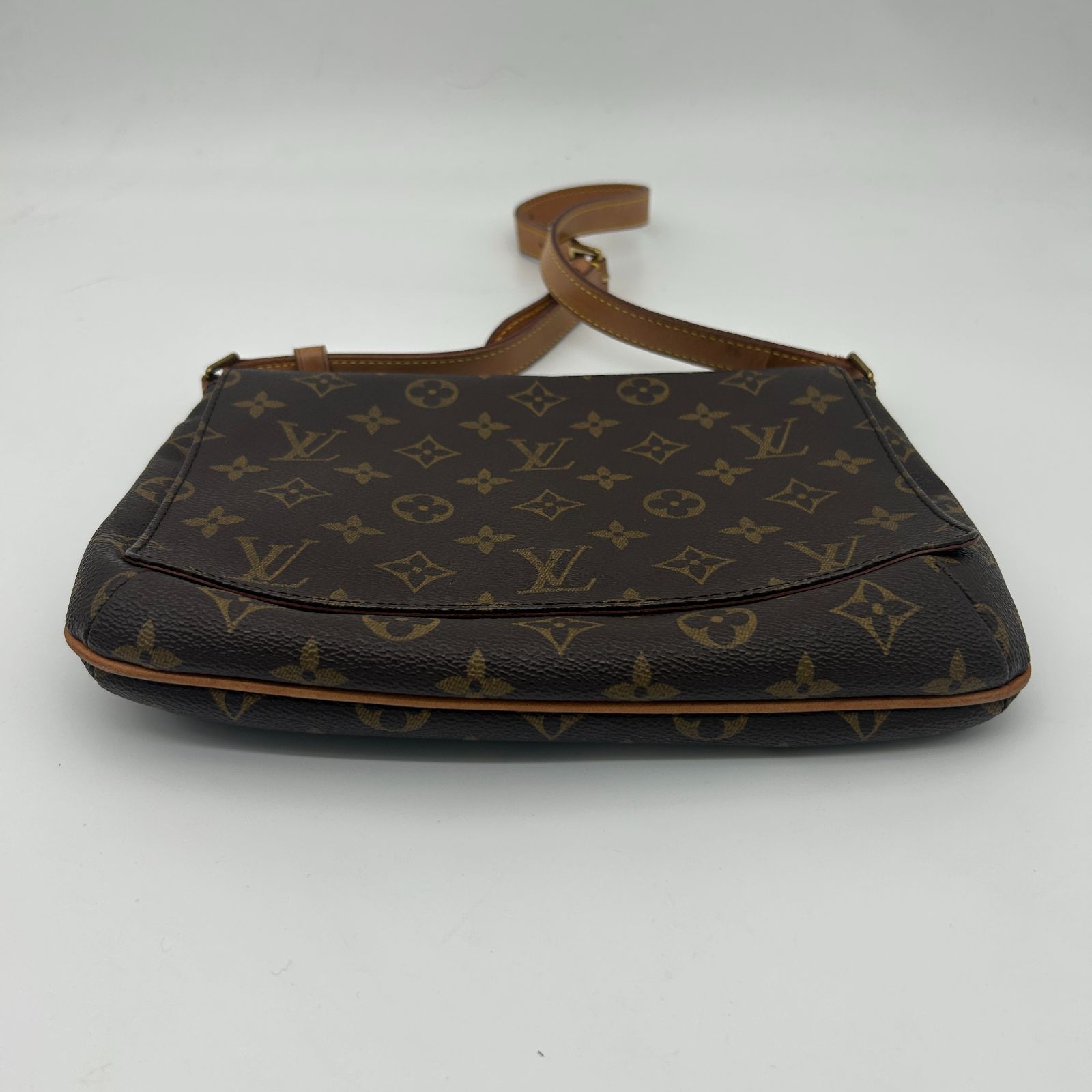 LOUIS VUITTON （ルイヴィトン） ミュゼット タンゴ ショート 