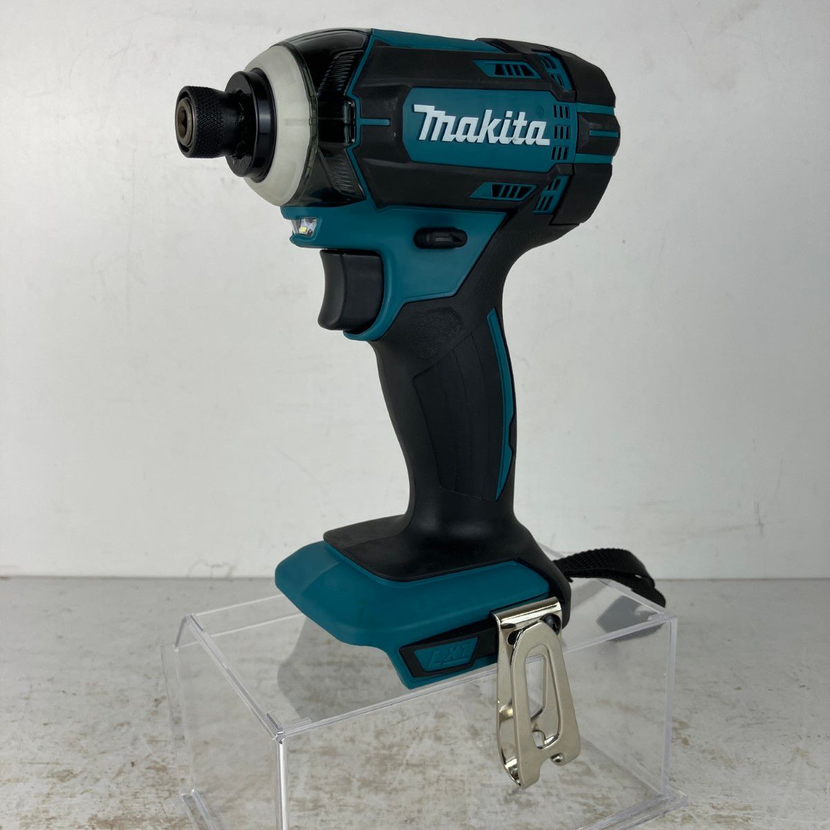 MAKITA マキタ 18v 充電式インパクトドライバ ※バッテリー、充電器無し TD149D ブルー