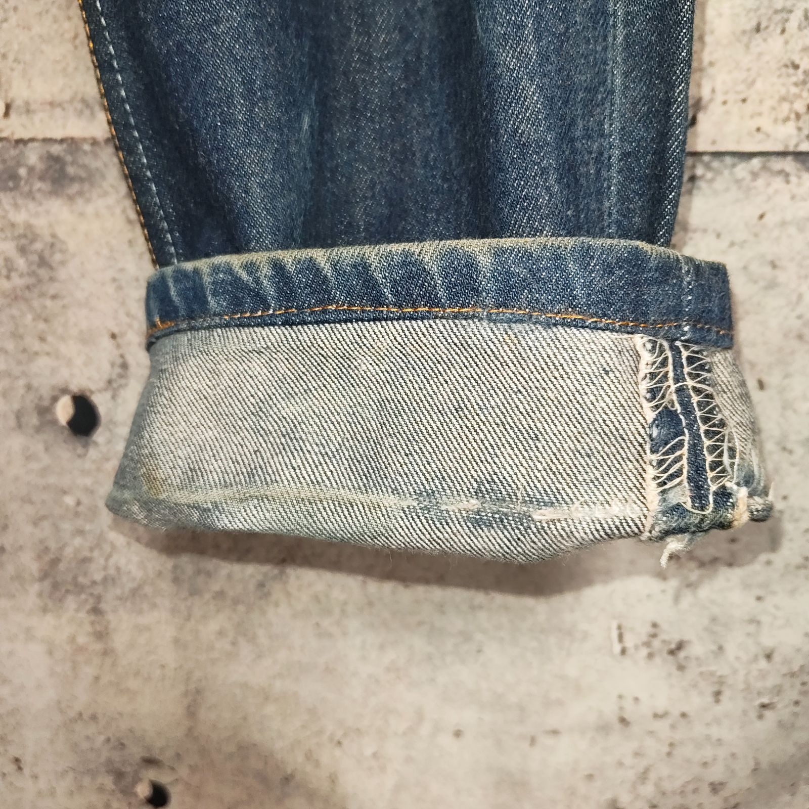 90s LEVI'S 501xx 実寸 W29L28相当 ヴィンテージ 脇割り 日本製 鬼ヒゲ