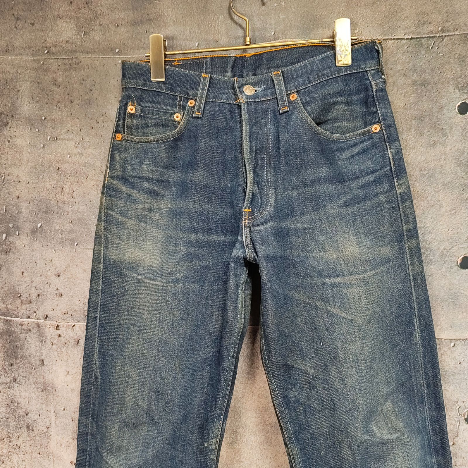 90s LEVI'S 501xx 実寸 W29L28相当 ヴィンテージ 脇割り 日本製 鬼ヒゲ